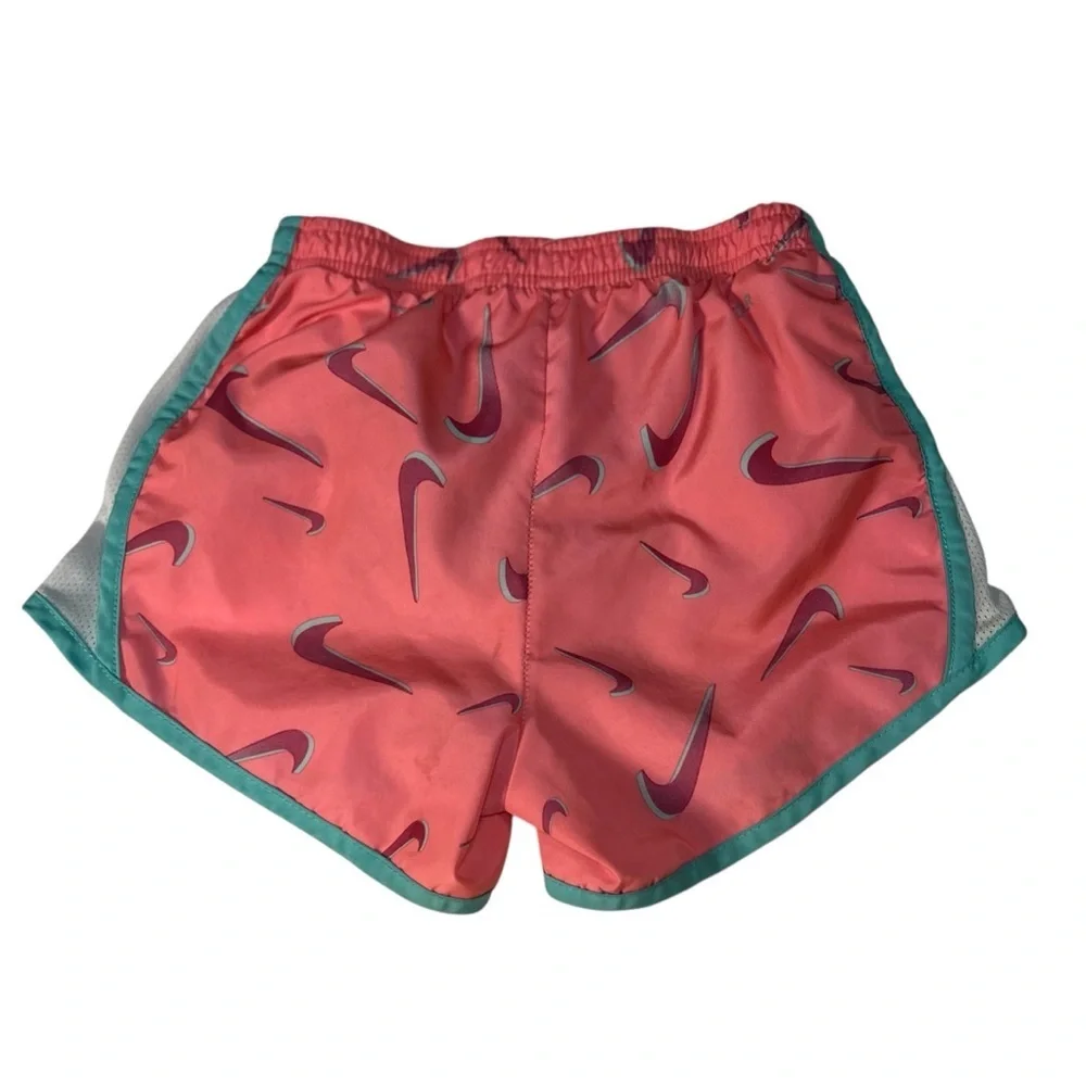 Girls Nike Coral and Teal Dri-FIT Shorts. Size L. (6-7)